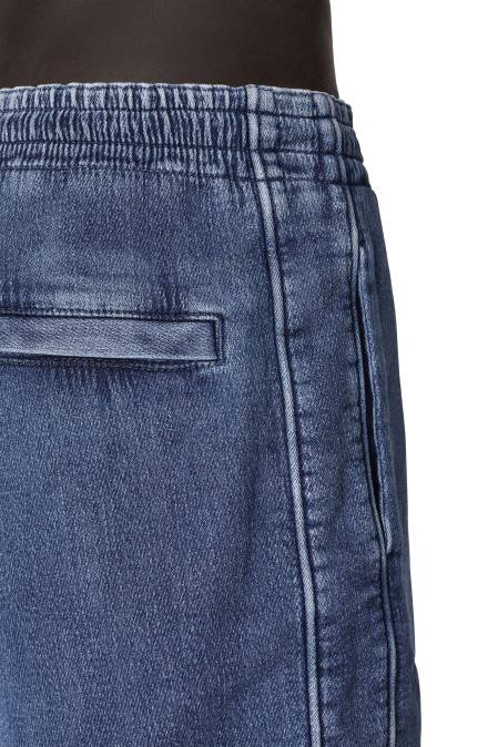 Diesel Männer Mittelblau D-Boxy-Track-Denim-Shorts Bekleidung 8608402