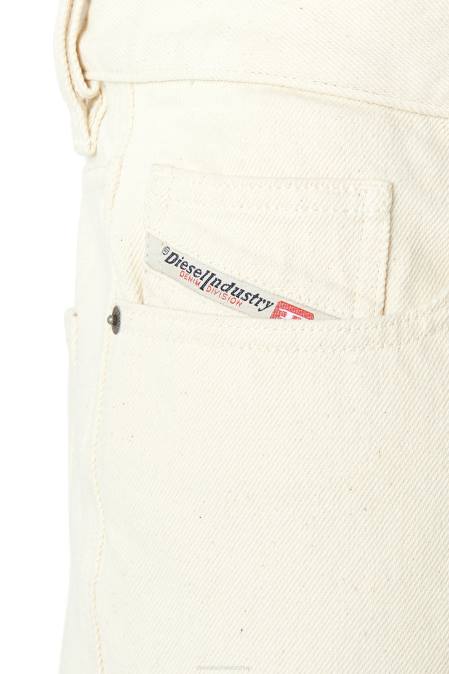 Diesel Männer Weiss normal-kurz Bekleidung 8608371